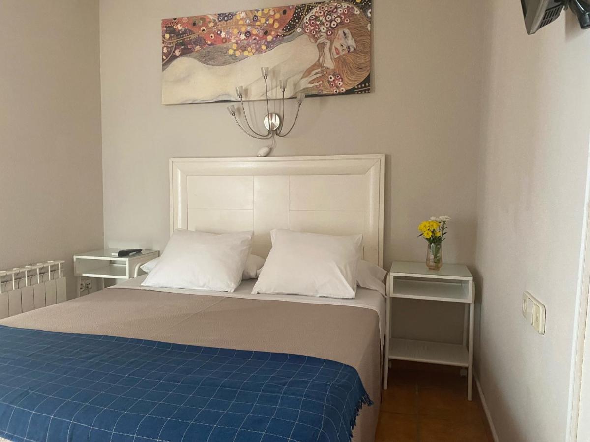 Hostal Moscatel Malaga Ngoại thất bức ảnh