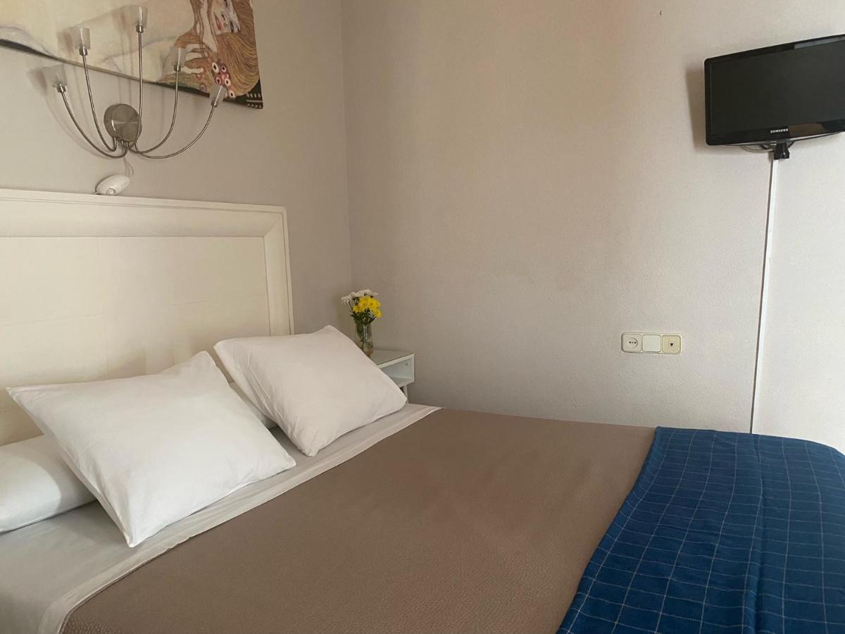 Hostal Moscatel Malaga Ngoại thất bức ảnh